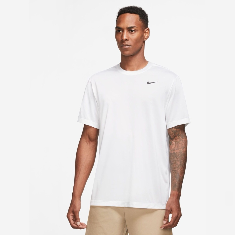 NIKE Swoosh 100% Cotton Sportswear Club Short Sleeve Tee Shirt LARGE White NWT - Picture 3 of 5